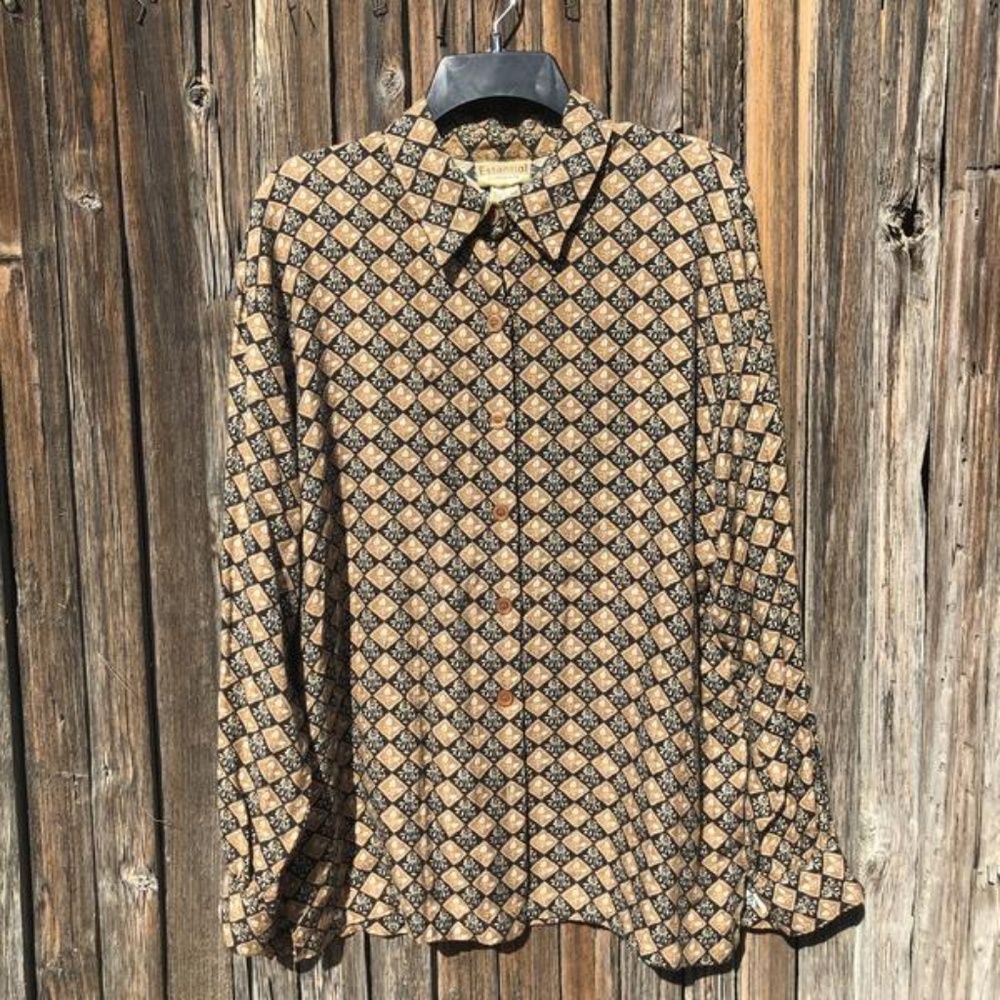 70's Style Button Up